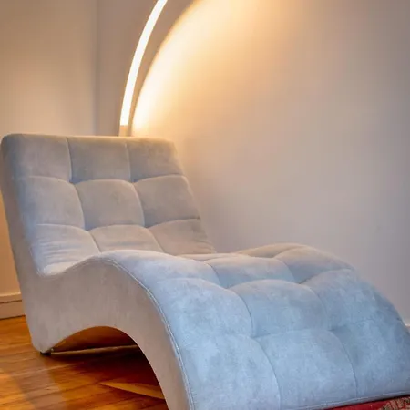 La Maison Du Cavalier Bleu Et Son Independant Au Coeur D'yvetot ! *