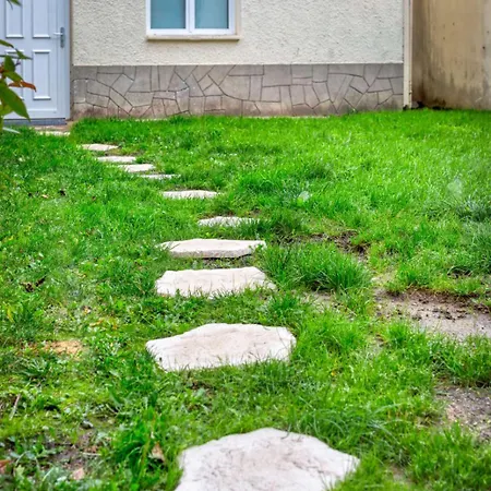 Σπίτι διακοπών La Maison Du Cavalier Bleu Et Son Independant Au Coeur D'yvetot !